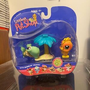 Littlest Pet Shop NIB Pet Pairs #119 #120